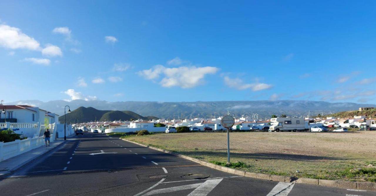 Abades Beach Houses By Apartamentos Estrella Del Norte Luaran gambar